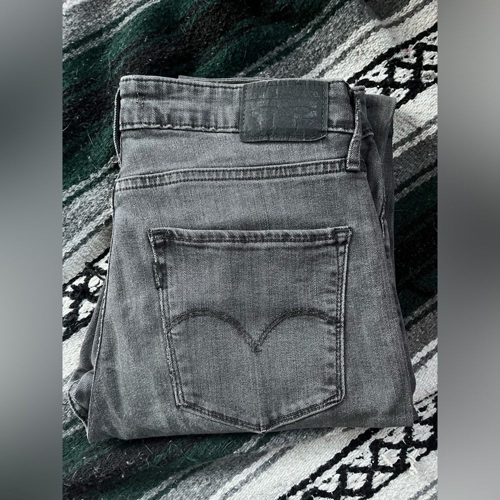 Levi’s 721 High Waisted Skinny Jeans size 29 long